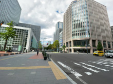 札幌三井JPビルディング前面の通り