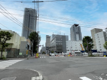 MCビル前面の西2丁目通