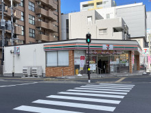 徒歩2分のセブン-イ
