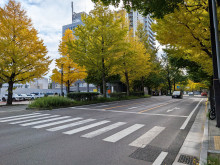 アーカス本町ビル前面