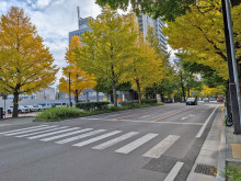 勾当台本町ビル前面の