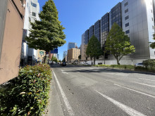 ASプラザビル前面の