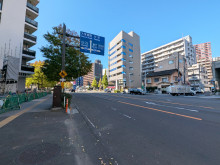 仙台五橋ビル前面の五