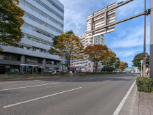 いちご花京院ビル前面