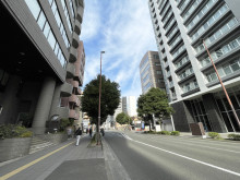 セントールビル前面の