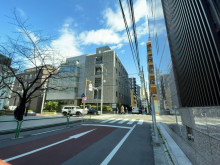 エヌワンビル前面の通