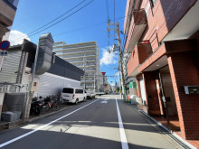 花原第7ビル前面の通