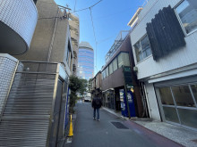 ナックスビル前面の通