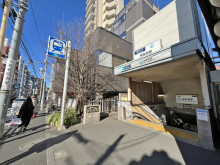 最寄りの「神楽坂駅」