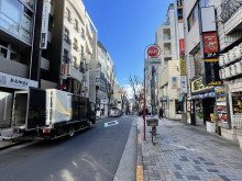 神楽坂Kビル前面の神