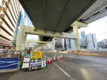 ナンバ八千代ビル前面