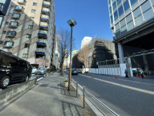 ミナトイセビル前面の