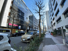 横浜馬車道ビル前面の