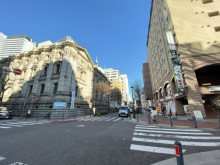 馬車道スクエアビル前