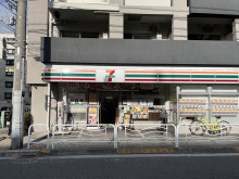 並びのセブンイレブン