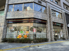 徒歩1分のセブンイレ