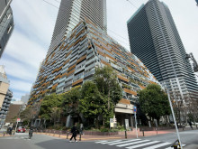 徒歩3分の豊島区役所