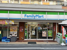 至近のファミリーマー