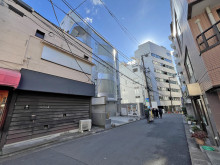 キクチビル前面通り