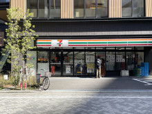 徒歩1分のセブン-イ