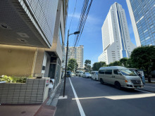 三田KMビル前面の通り