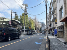 ミツオ湯島ビル前面の