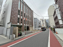 五番町コスモビル前面