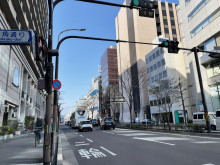 六角長谷ビル前面の通り