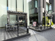 同じ通りにあるスター