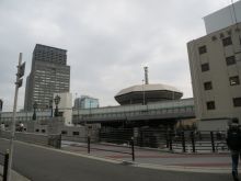 ナンバ八千代ビル前面