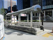 目の前の地下街ユニモ