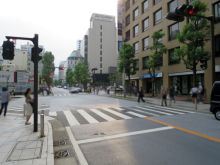 NMF横浜西口ビル前